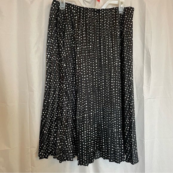 WORTHINGTON Women’s Black White Dot Silky Pleated Flowy Skirt Size Large - Picture 1 of 8